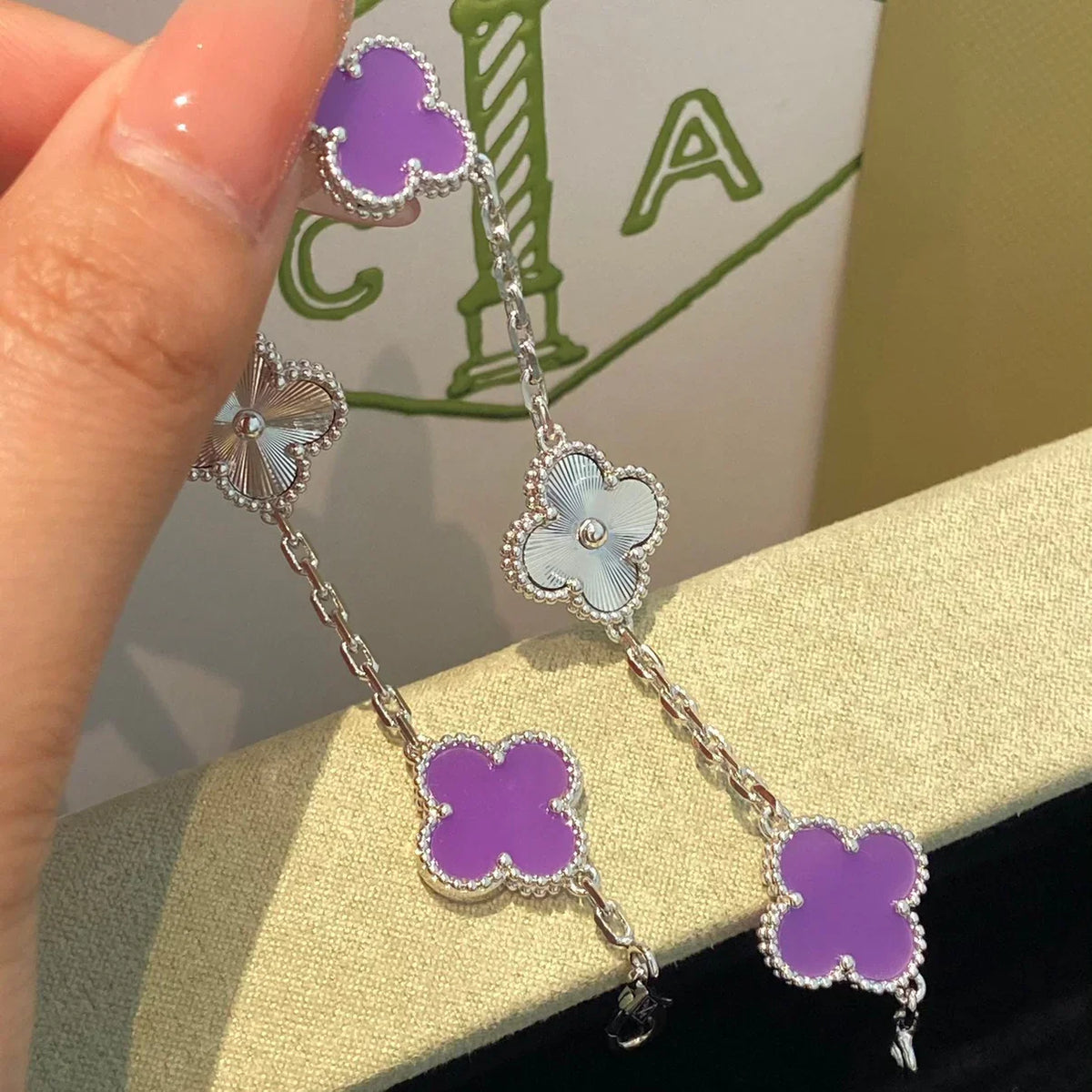 [Legend]LUCKY CLOVER 5-MOTIF BRACELET - VIOLET COLLECTION