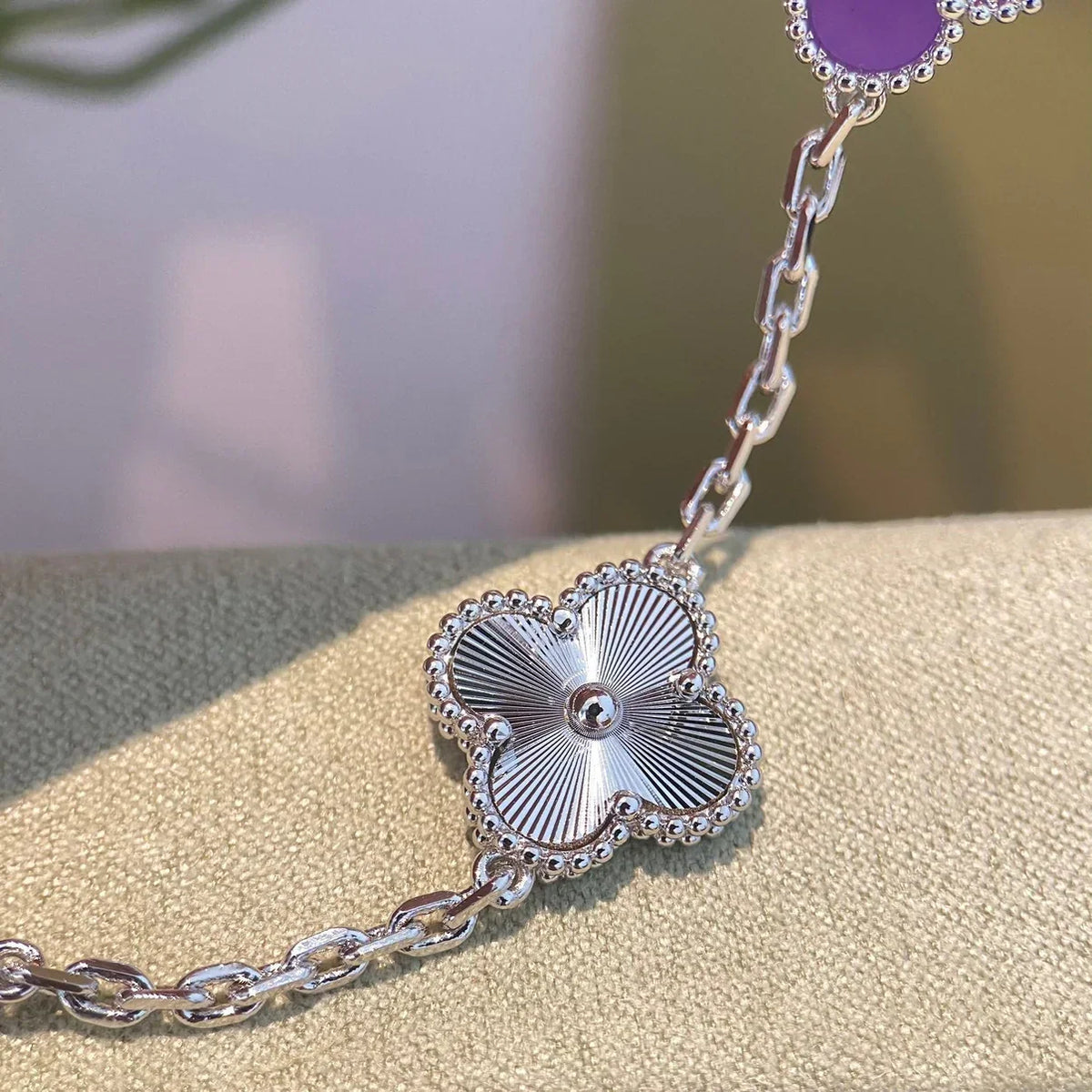 [Legend]LUCKY CLOVER 5-MOTIF BRACELET - VIOLET COLLECTION