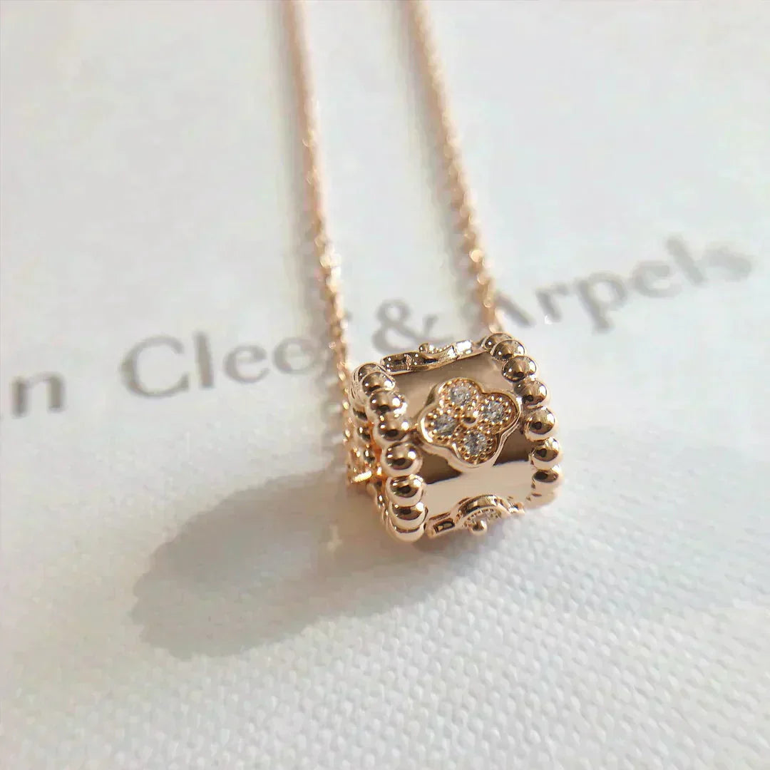 [Legend]KALEIDOSCOPE PENDANT NECKLACE