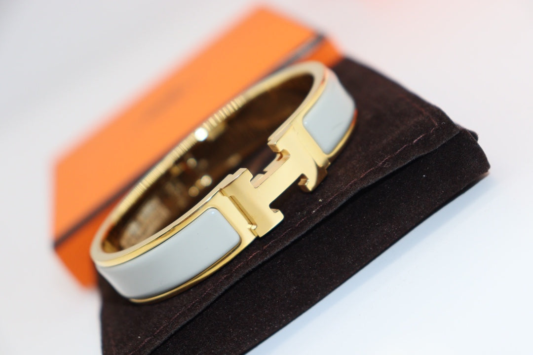 [Legend]H LIGHT BLUE BRACELET