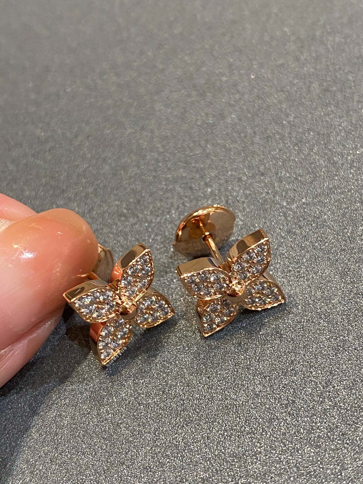 [Legend]STAR DIAMOND EARRINGS