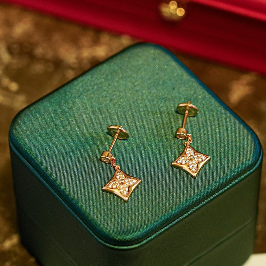 [Legend]STAR DIAMONDS EARRINGS GOLD