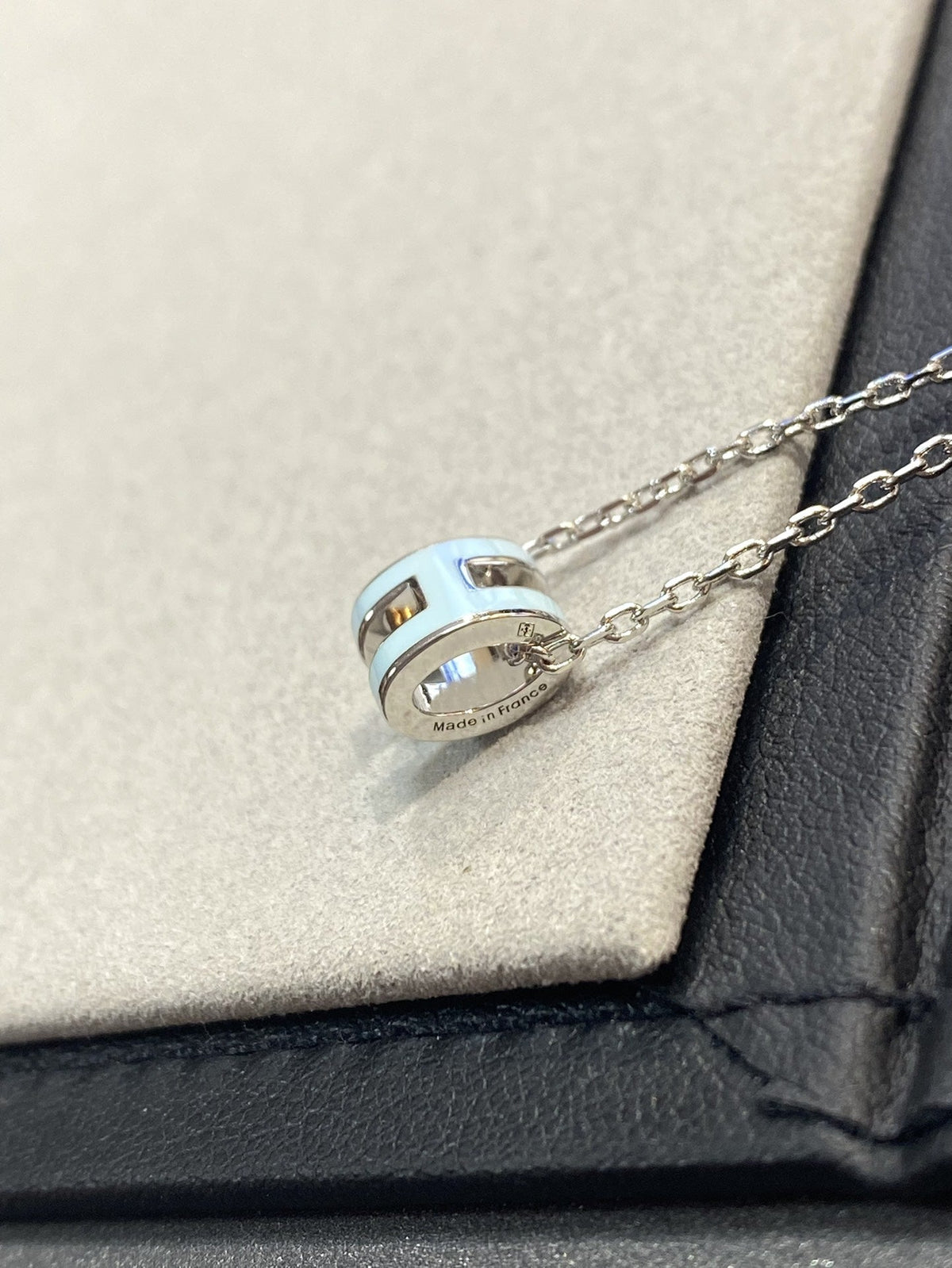 [Legend]POP H LIGHT BLUE NECKLACE