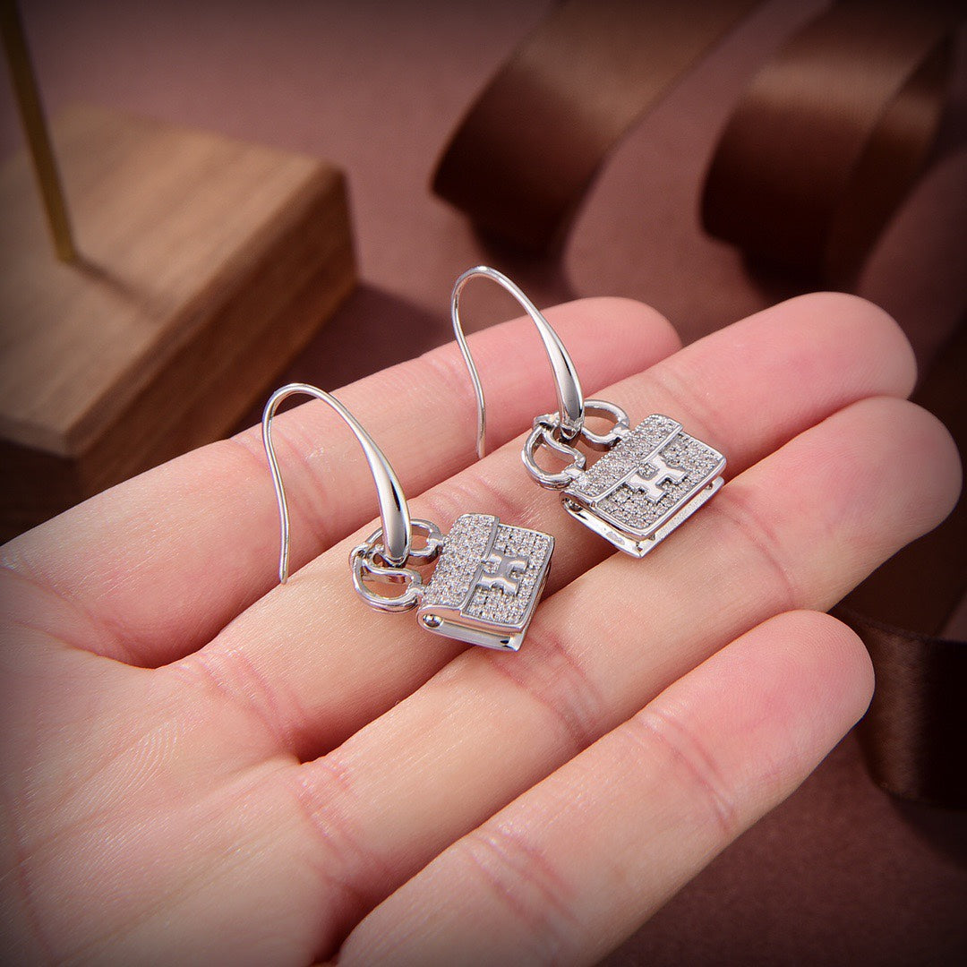 [Legend]KELLY DIAMOND EARRINGS