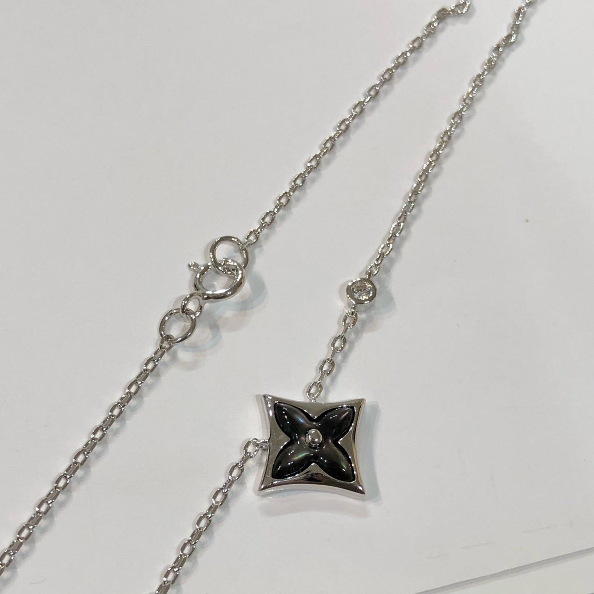 [Legend]STAR BLACK MOP NECKLACE