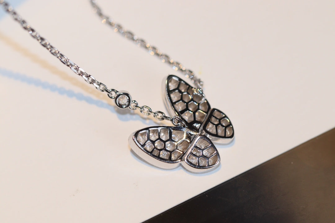 [Legend]BUTTERFLY DIAMOND CHARM NECKLACE