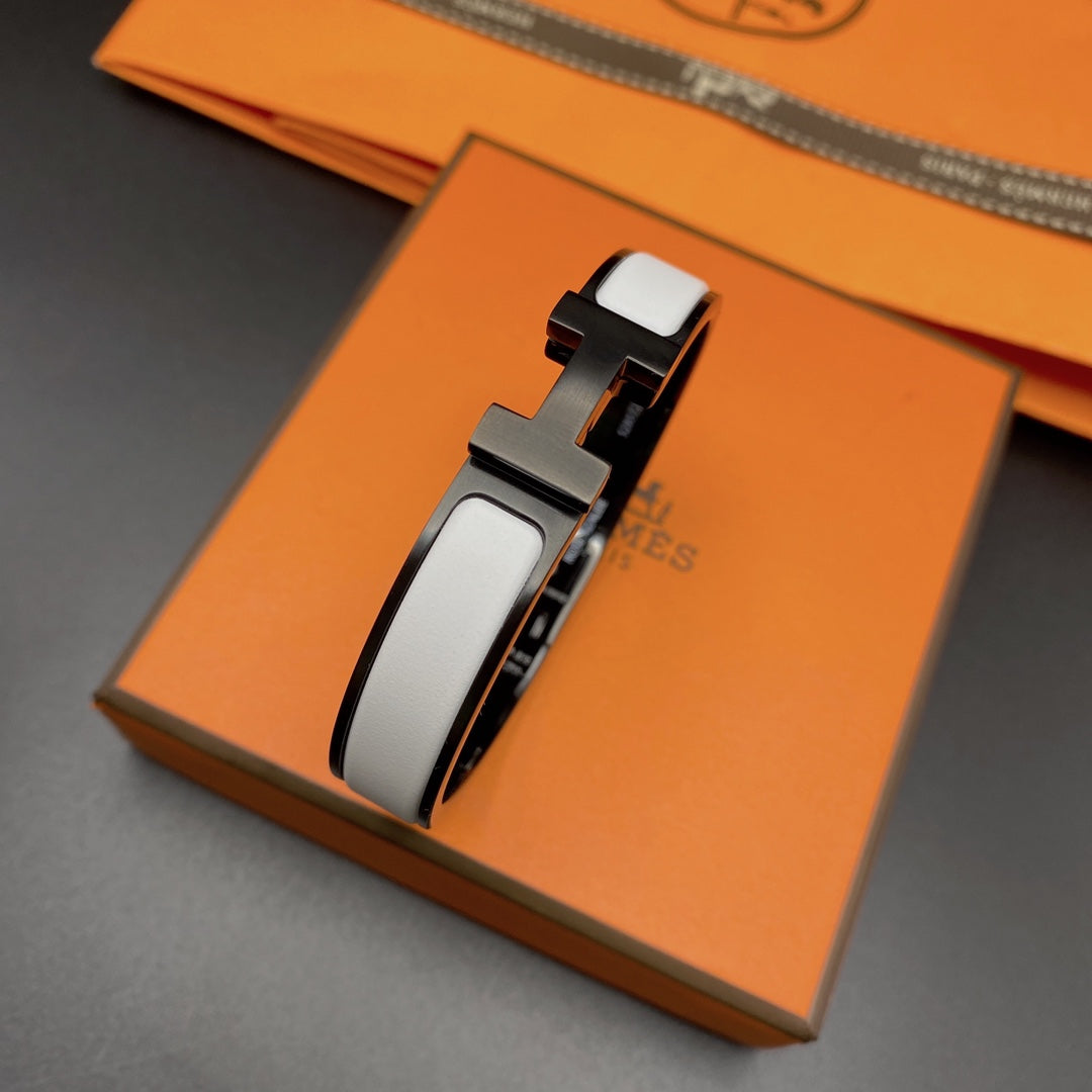 [Legend]H BRACELET 12MM BLACK WHITE CERAMIC