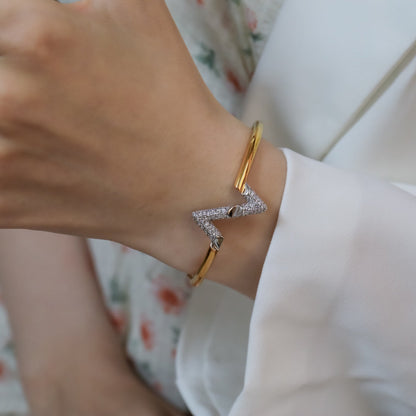 [Legend]VOLTE UPSITE DOWN GOLD DIAMOND BRACELET