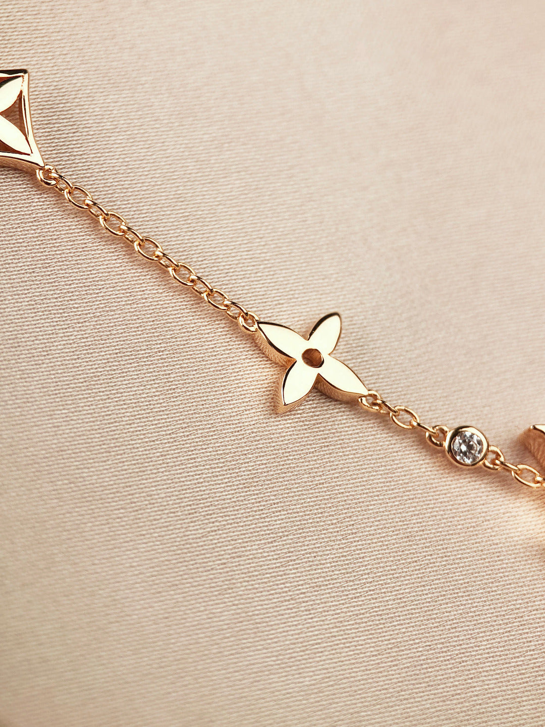 [Legend]STAR AND SUN 7 MOTIFS GOLD BRACELET