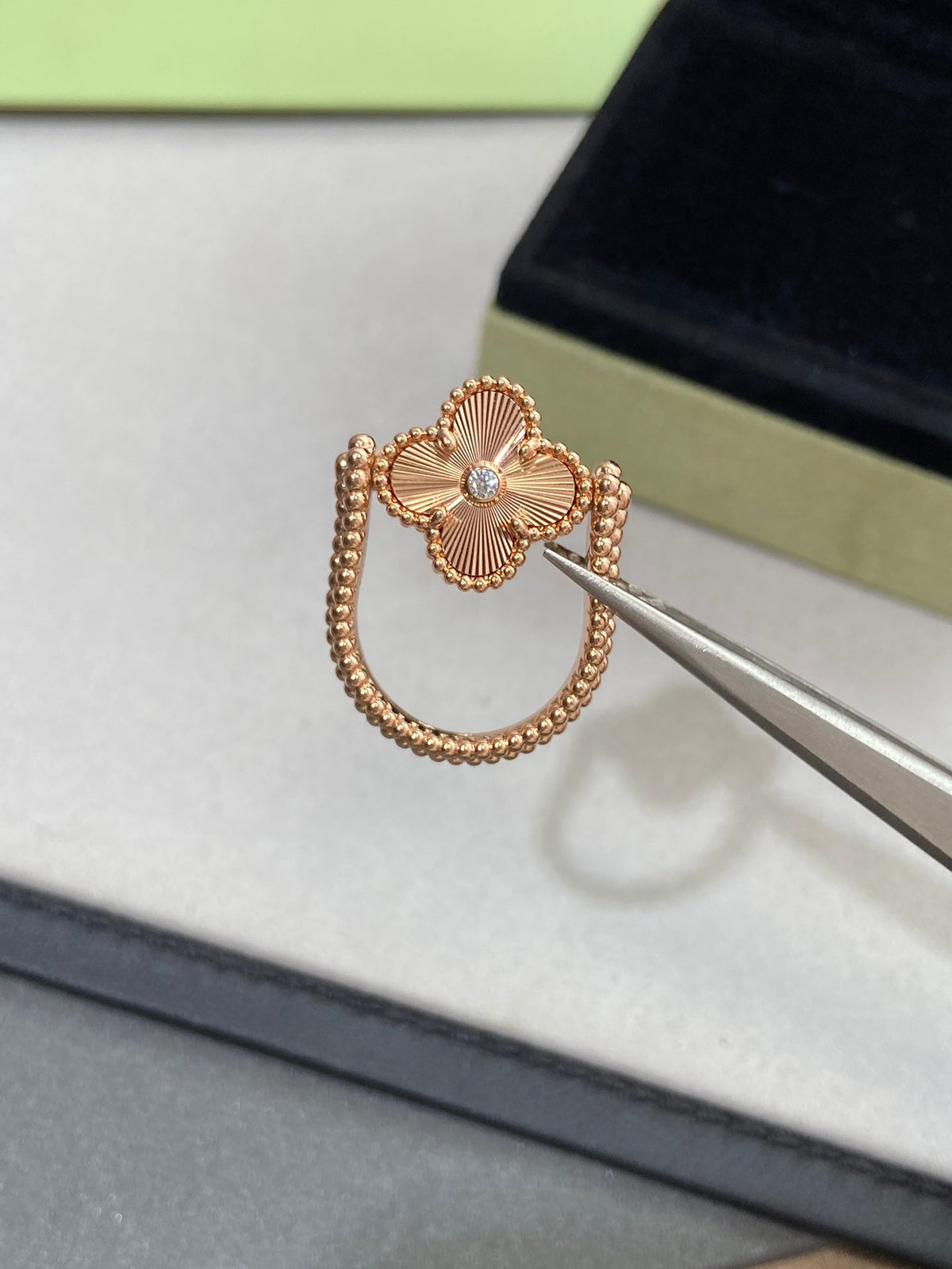 [Legend]LUCKY CLOVER GOLD REVERSIBLE RING