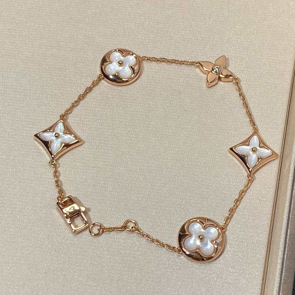 [Legend]STAR AND SUN 5 MOTIF MOP ROSE GOLD BRACELET