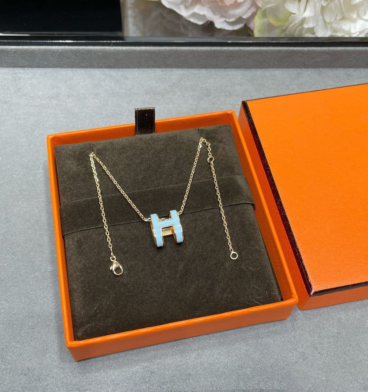 [Legend]POP H SKY BLUE NECKLACE
