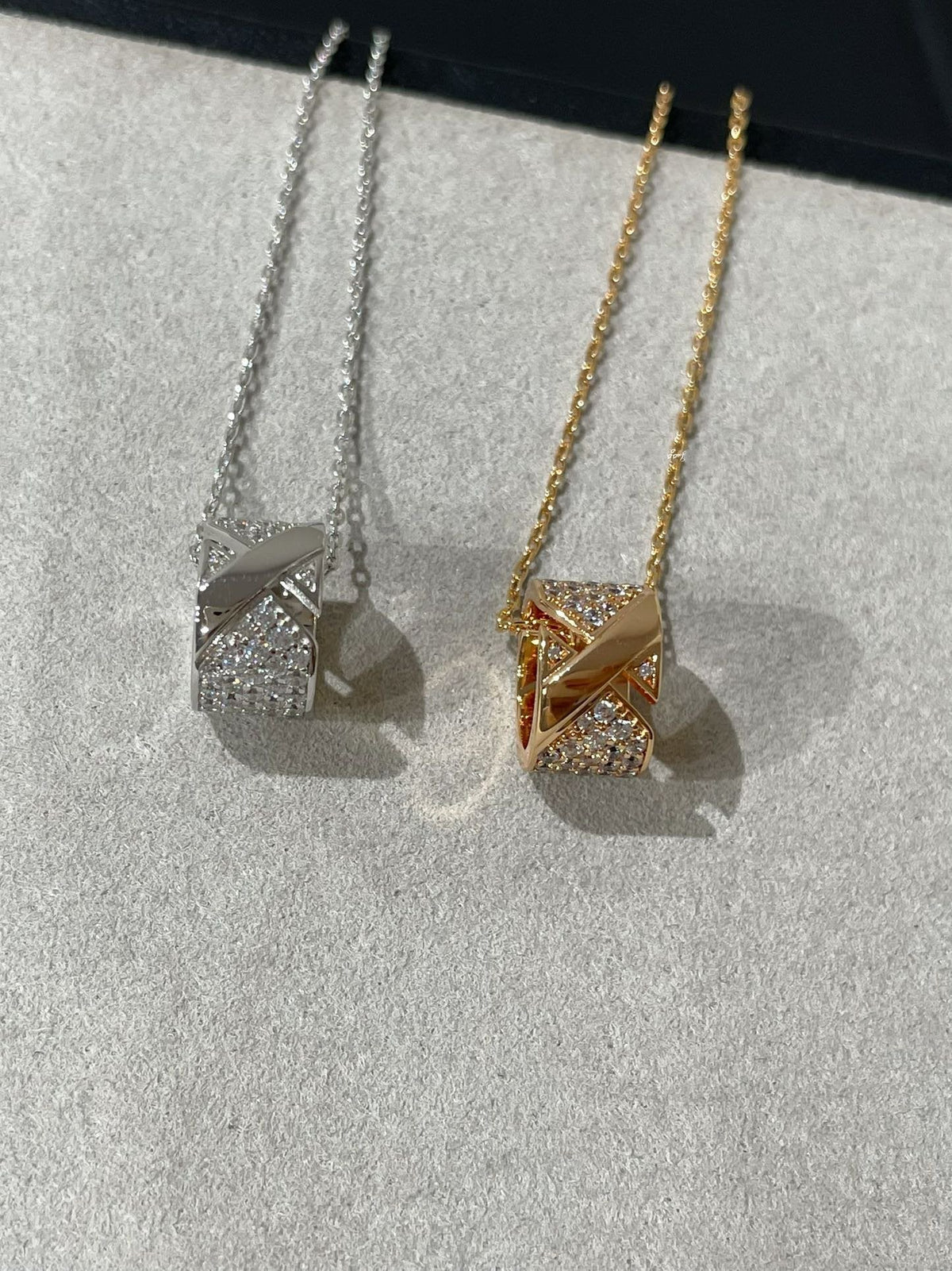 [Legend]LIENS EVIDENCE DIAMOND PAVED NECKLACE