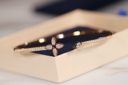 [Legend]IDYLLE GOLD OPEN BRACELET DIAMOND PAVED