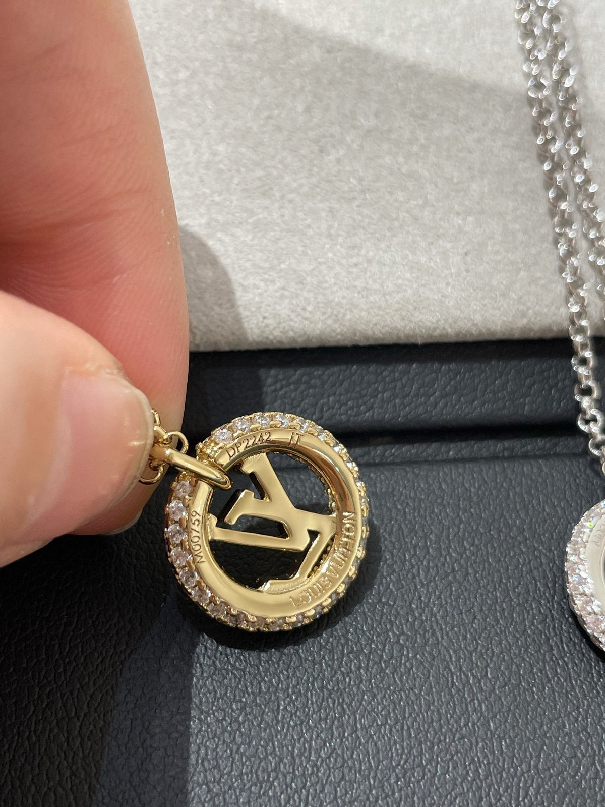 [Legend]BY NIGHT DIAMOND PAVED NECKLACE