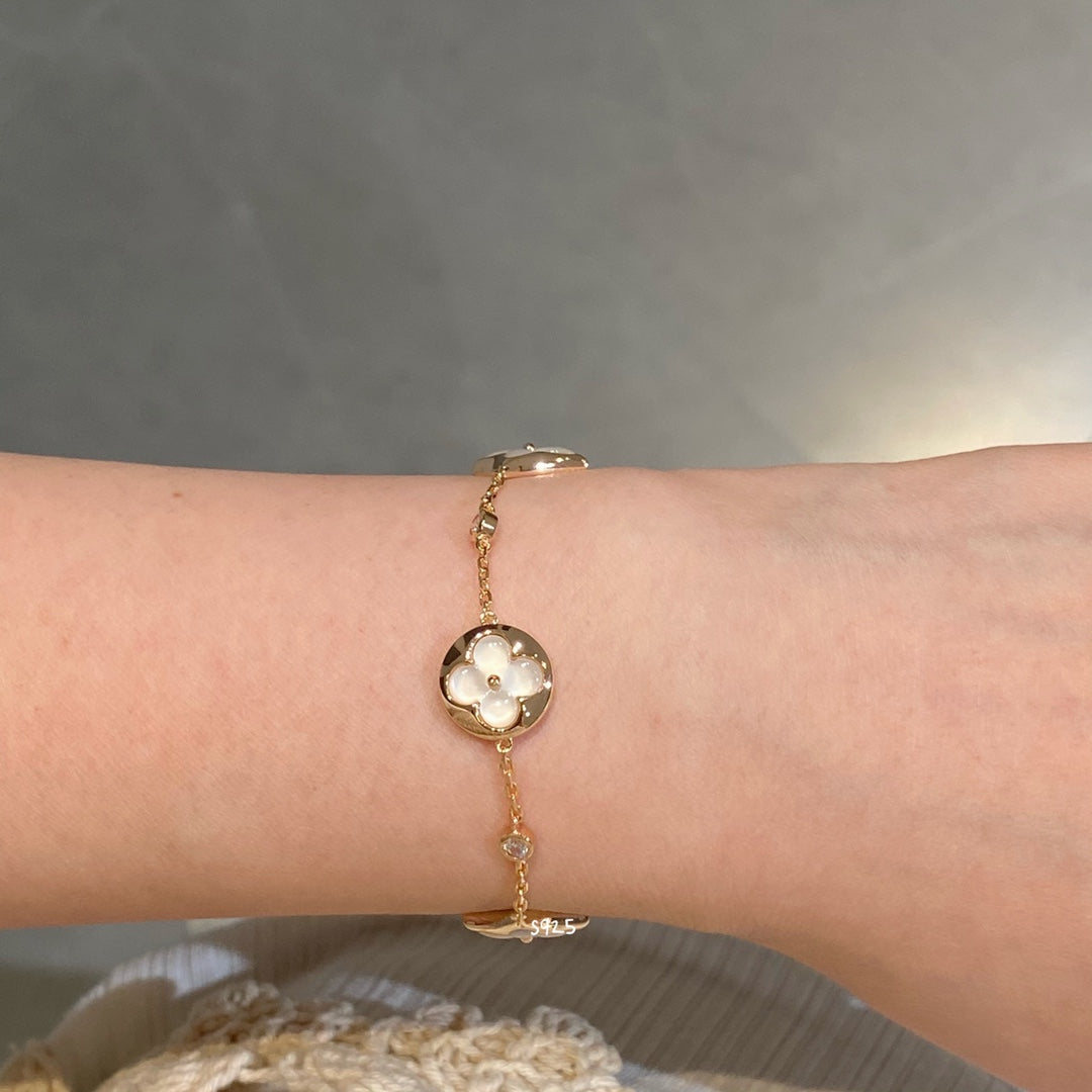 [Legend]STAR AND SUN 4 MOTIF WHITE MOP ROSE GOLD BRACELET