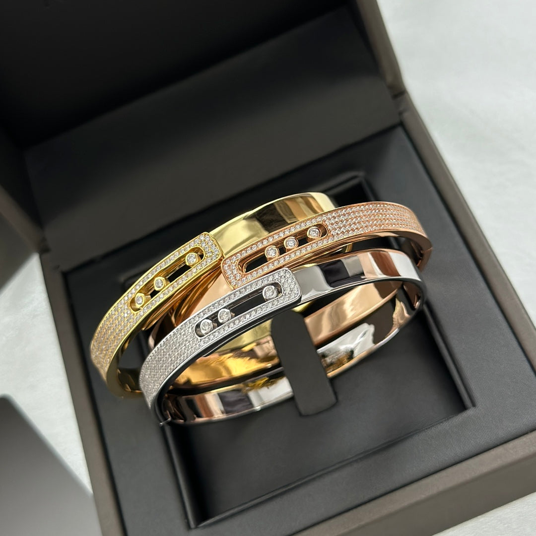 [Legend]MOVE NOA PAVÉ DIAMOND BANGLE BRACELET