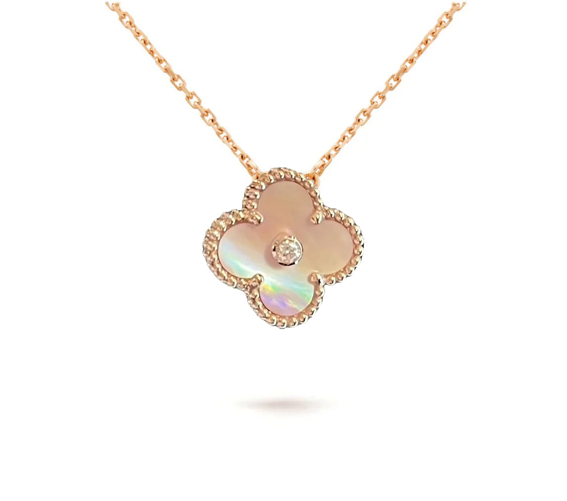 [Legend]LIMITED EDITION CHRISTMAS CLOVER FLOWER NECKLACE - 15MM ANNUAL COLLECTIBLE PENDANT