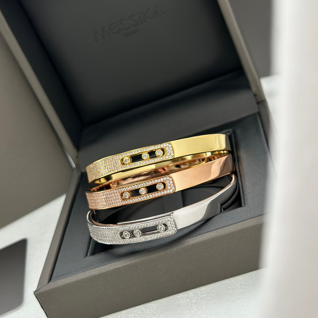[Legend]MOVE NOA PAVÉ DIAMOND BANGLE BRACELET