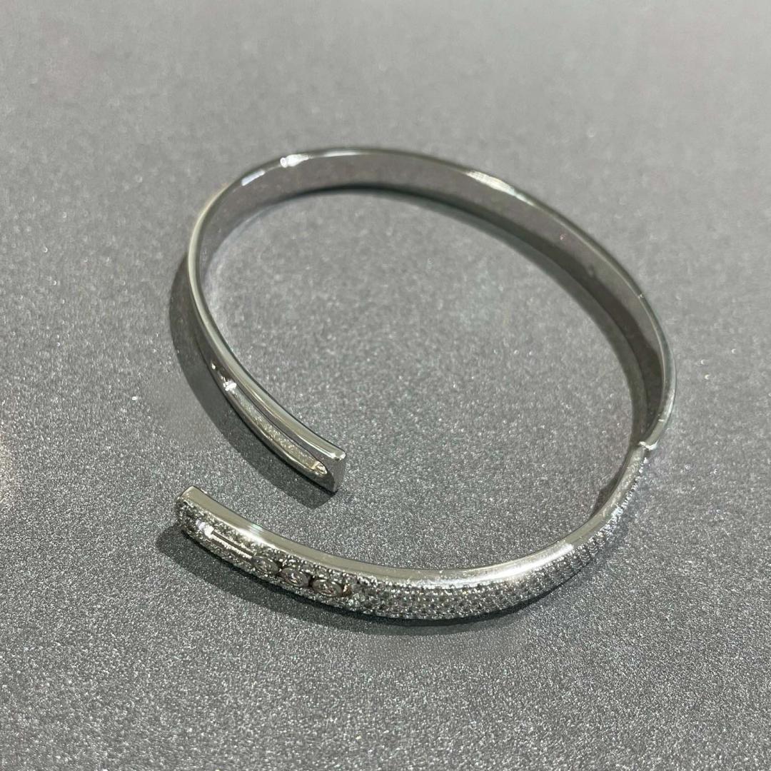 [Legend]MOVE NOA PAVÉ DIAMOND BANGLE BRACELET