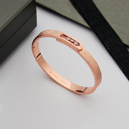 [Legend]MOVE NOA CISELÉ BANGLE BRACELET