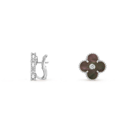 [Legend]15MM CLOVER FLOWER STUD EARRINGS DIAMOND-WHITE GOLD COLLECTION