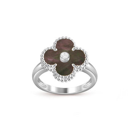 [Legend]LUCKY CLOVER DIAMOND-ACCENT WHITE GOLD RING COLLECTION