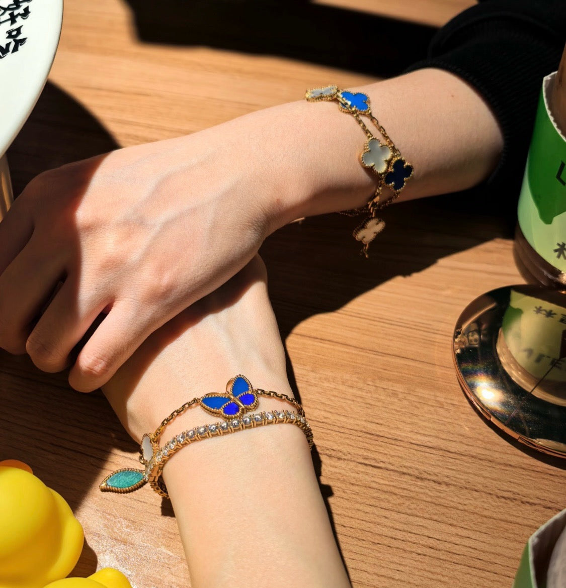[Legend]SPRING ENCHANTMENT BUTTERFLY & FLORAL CHARM BRACELET