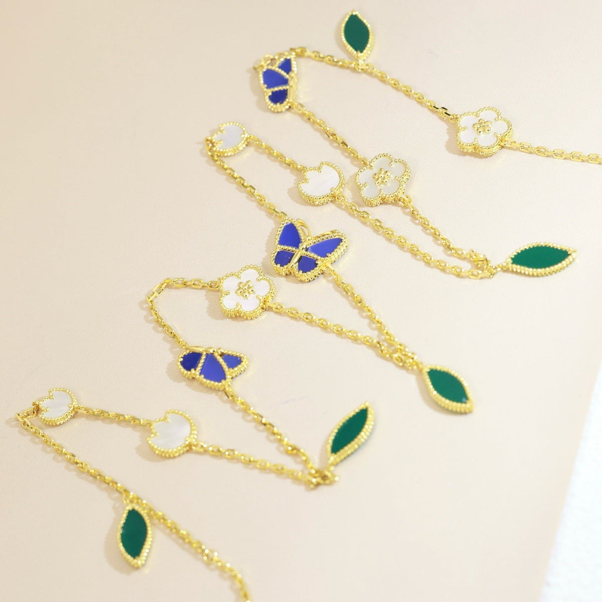 [Legend]LUCKY SPRING BUTTERFLY & FLOWER STATEMENT NECKLACE - 15-MOTIF FLORAL DESIGN