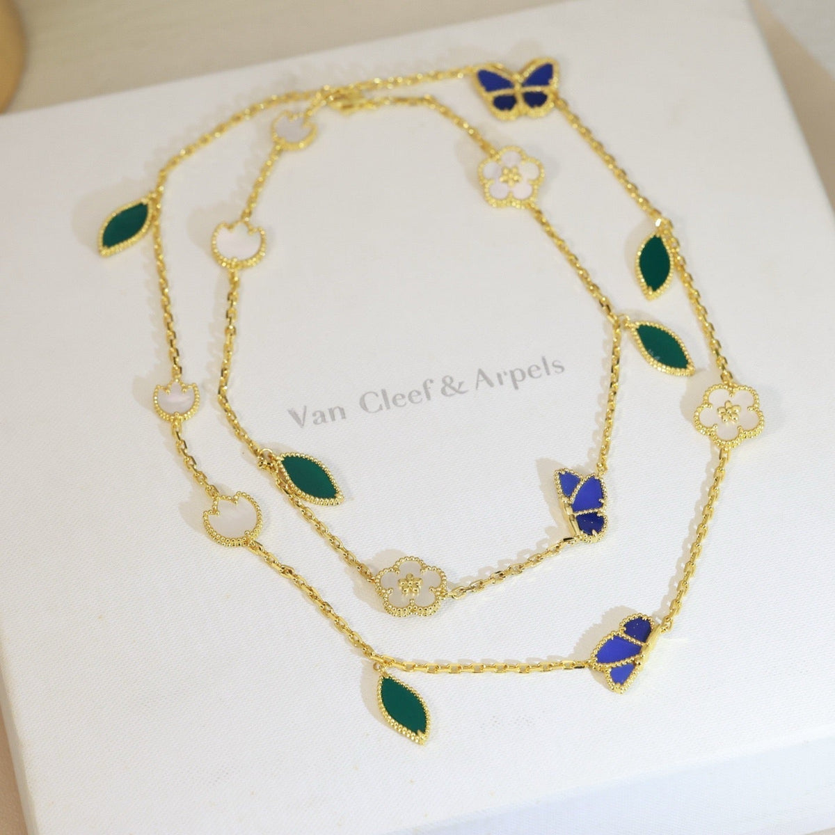 [Legend]LUCKY SPRING BUTTERFLY & FLOWER STATEMENT NECKLACE - 15-MOTIF FLORAL DESIGN