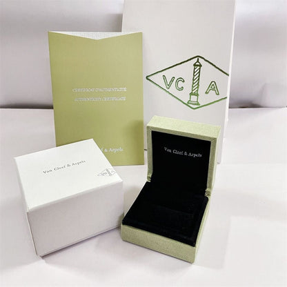 [Legend]CLOVER BRAND JEWELRY BOX