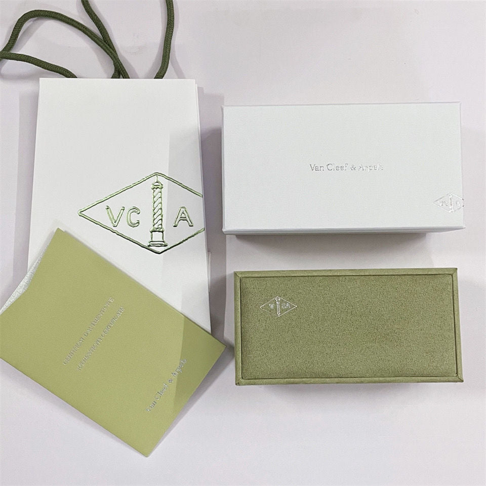 [Legend]CLOVER BRAND JEWELRY BOX