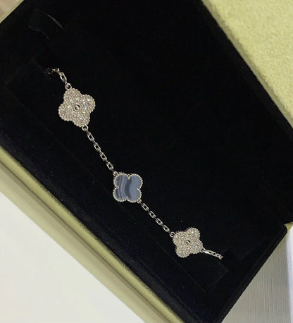 [Legend]LUCKY CLOVER 5-MOTIF BRACELET - PURPLE CHALCEDONY COLLECTION