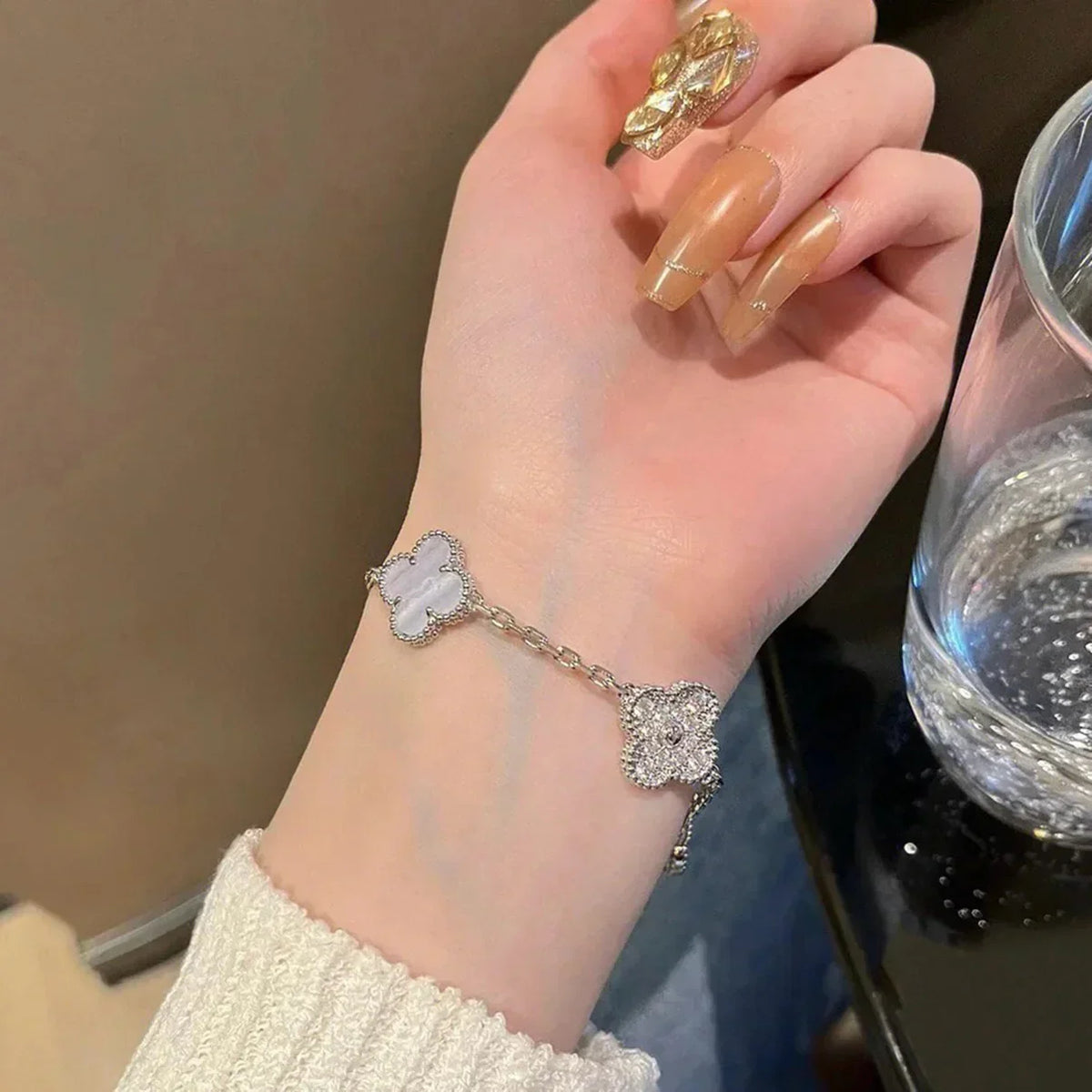 [Legend]LUCKY CLOVER 5-MOTIF BRACELET - PURPLE CHALCEDONY COLLECTION