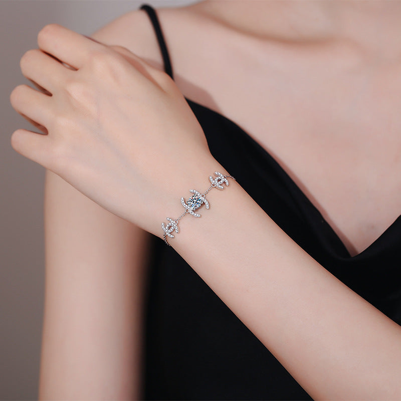 [Legend]CLASSIC INTERLOCKING MOISSANITE BRACELET
