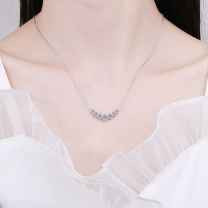 [Legend]MINIMALIST CURVED SMILE MOISSANITE NECKLACE