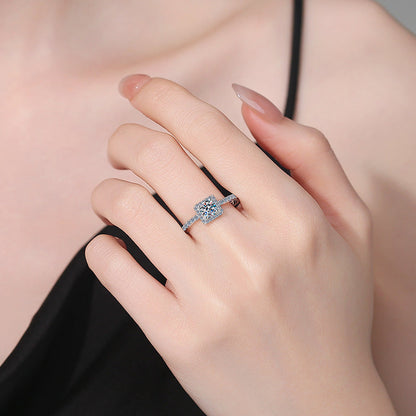 [Legend]DAINTY SUGAR-CUBE MOISSANITE RING