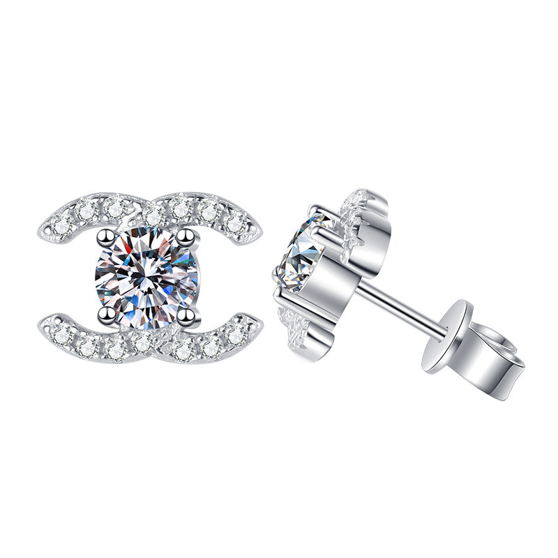[Legend]CHIC INTERLOCKING DOUBLE-C MOISSANITE STUD EARRINGS