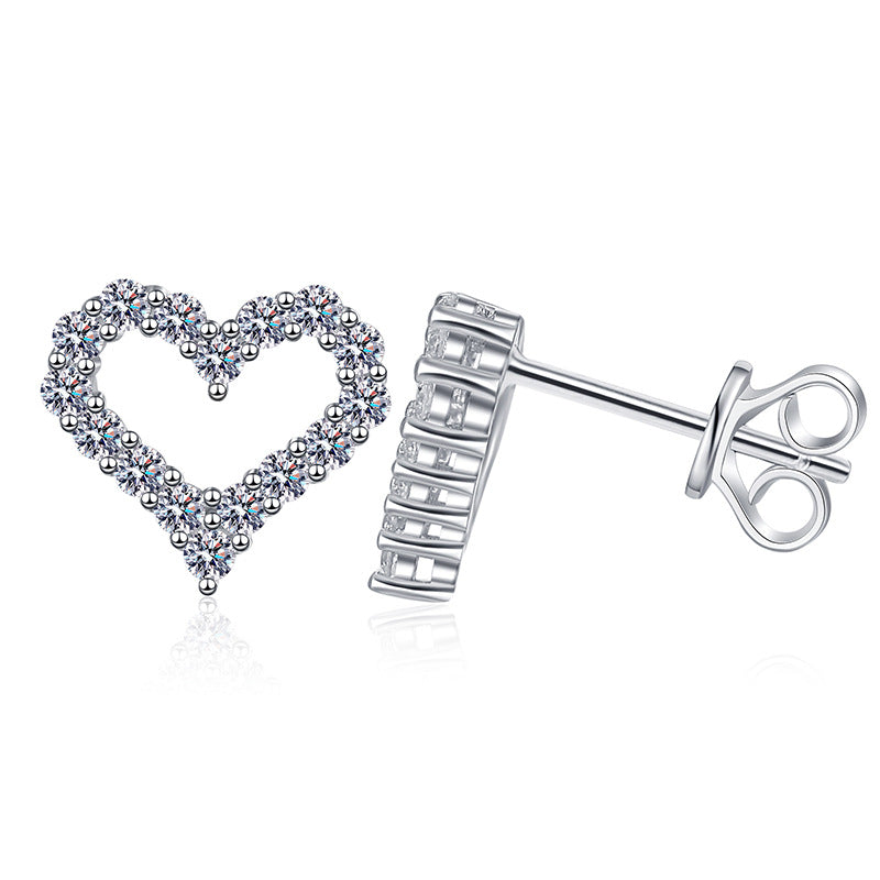 [Legend]SPARKLING HEART-SHAPED MOISSANITE STUD EARRINGS