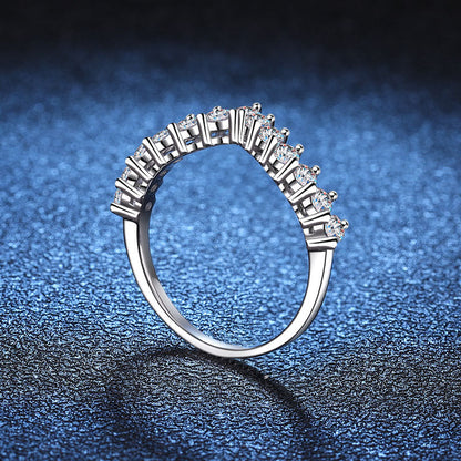 [Legend]ELEGANT V-SHAPED CHEVRON MOISSANITE RING