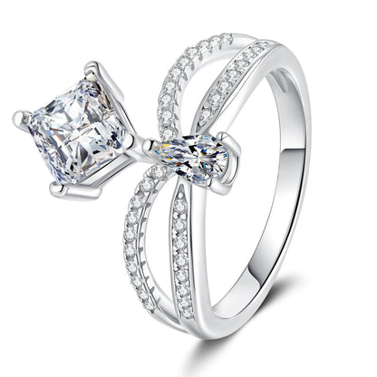[Legend]ELEGANT DOUBLE-TWISTED MOISSANITE RING