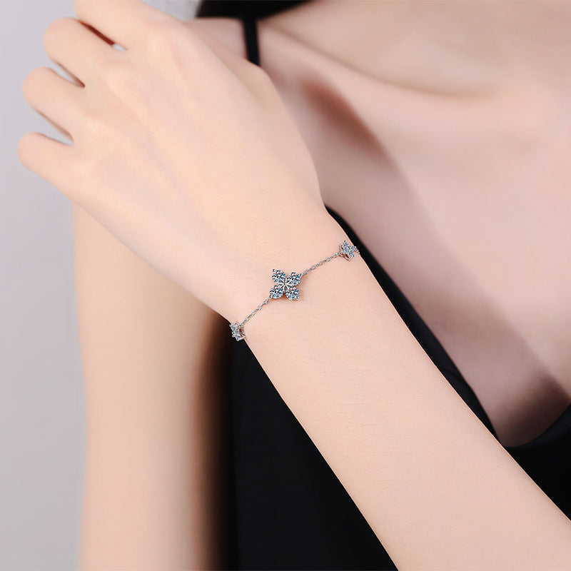 [Legend]CLOVER LUCKY CHARM MOISSANITE BRACELET