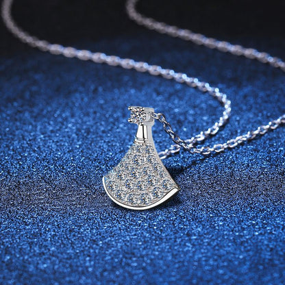 [Legend]ELEGANT FAN-SHAPED MOISSANITE PENDANT NECKLACE