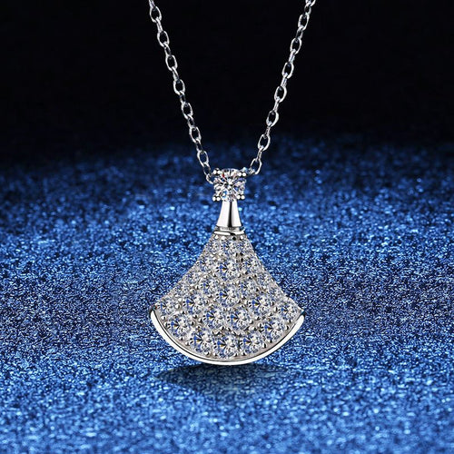 [Legend]ELEGANT FAN-SHAPED MOISSANITE PENDANT NECKLACE