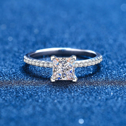 [Legend]ELEGANT PRINCESS CUT MOISSANITE ENGAGEMENT RING