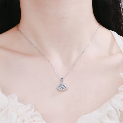 [Legend]ELEGANT FAN-SHAPED MOISSANITE PENDANT NECKLACE