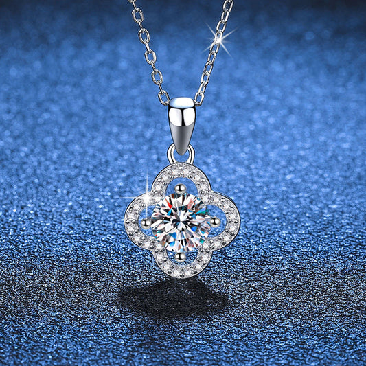 [Legend]CLASSIC CLOVER MOISSANITE PENDANT NECKLACE