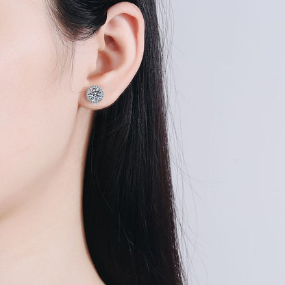 [Legend]CLASSIC 4-PRONG ROUND MOISSANITE STUD EARRINGS