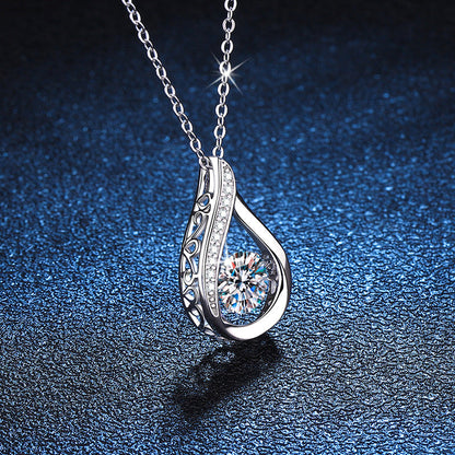 [Legend]DANCING WATER DROP MOISSANITE NECKLACE