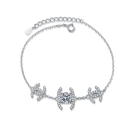 [Legend]CLASSIC INTERLOCKING MOISSANITE BRACELET